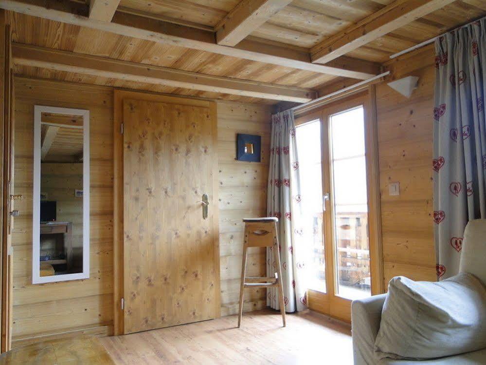 Hotel Restaurant Les Lilas Les Diablerets Bagian luar foto