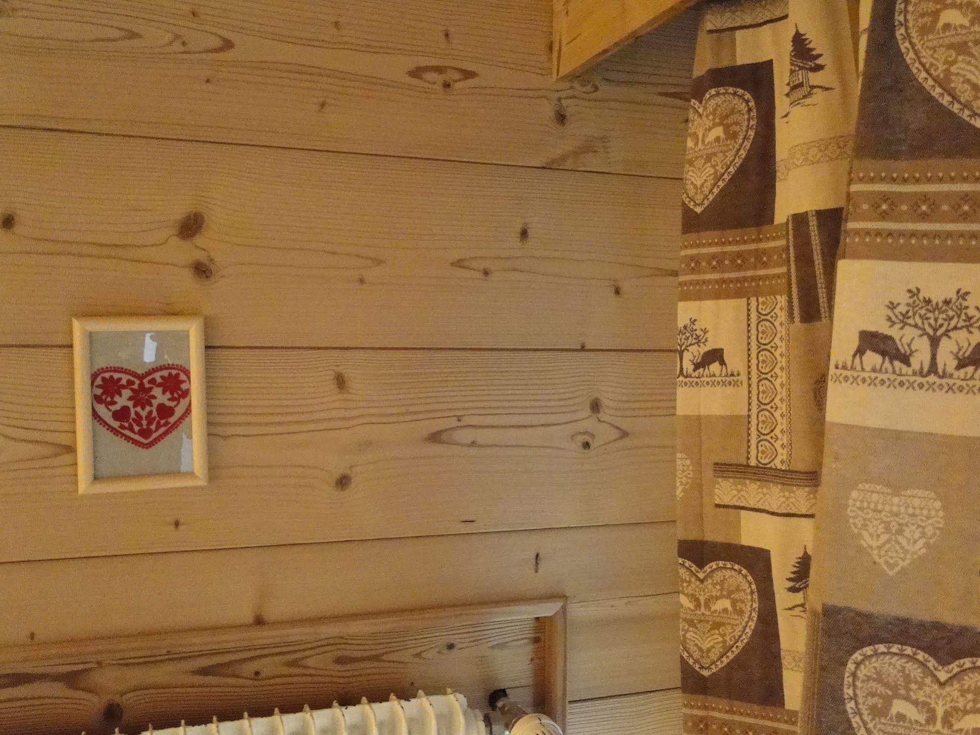 Hotel Restaurant Les Lilas Les Diablerets Bagian luar foto