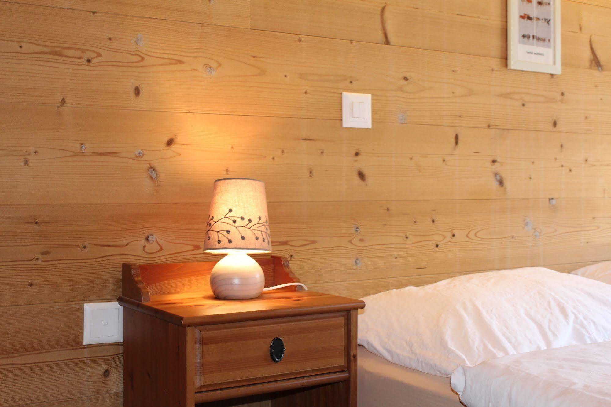 Hotel Restaurant Les Lilas Les Diablerets Bagian luar foto