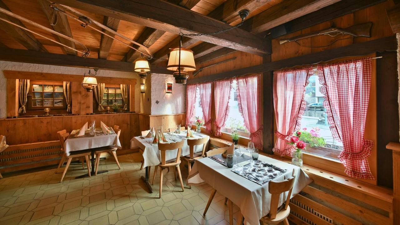 Hotel Restaurant Les Lilas Les Diablerets Bagian luar foto